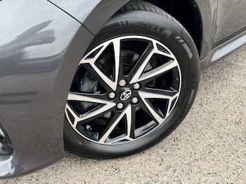 Used Toyota Yaris 2021 for sale - 79193998: Photo