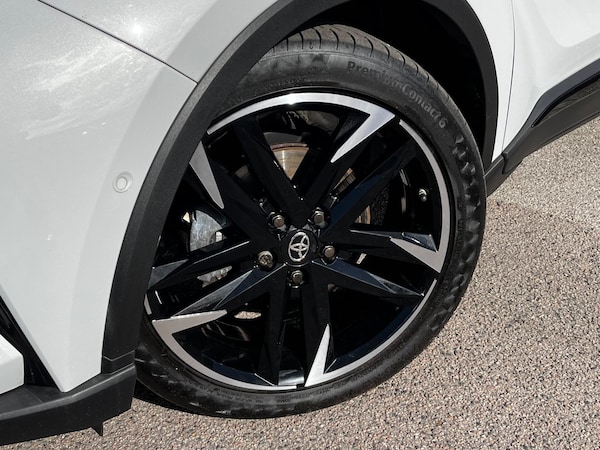 Used Toyota C-HR 2023 for sale - 75538637: Photo 3
