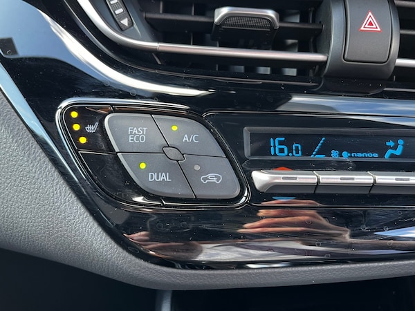 Used Toyota C-HR 2023 for sale - 75538637: Photo 45