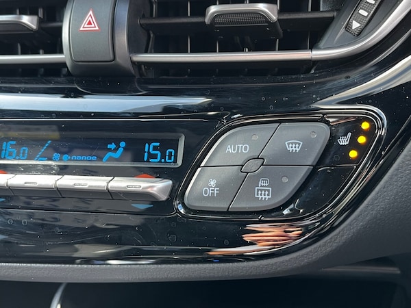 Used Toyota C-HR 2023 for sale - 75538637: Photo 46