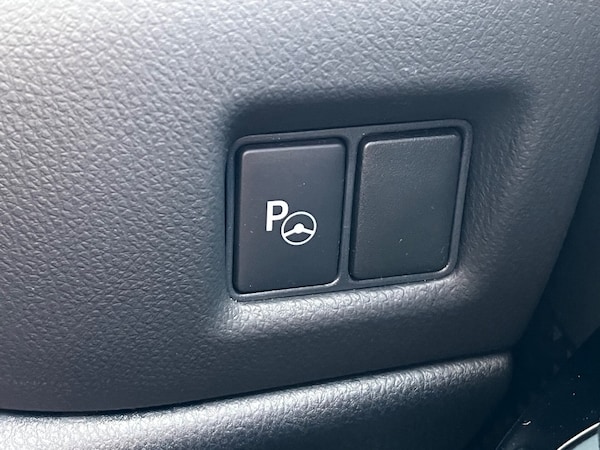 Used Toyota C-HR 2023 for sale - 75538637: Photo 54