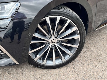 Used Skoda Superb 2019 for sale - 79206075: Photo