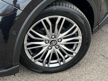 Used Toyota C-HR 2023 for sale - 79673484: Photo
