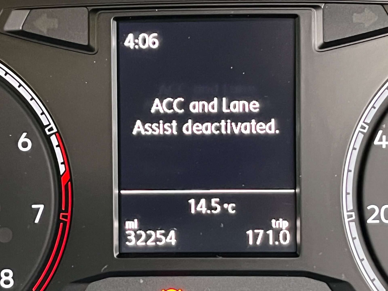 Used Volkswagen T-Roc 2019 for sale - 76905370: Photo 26