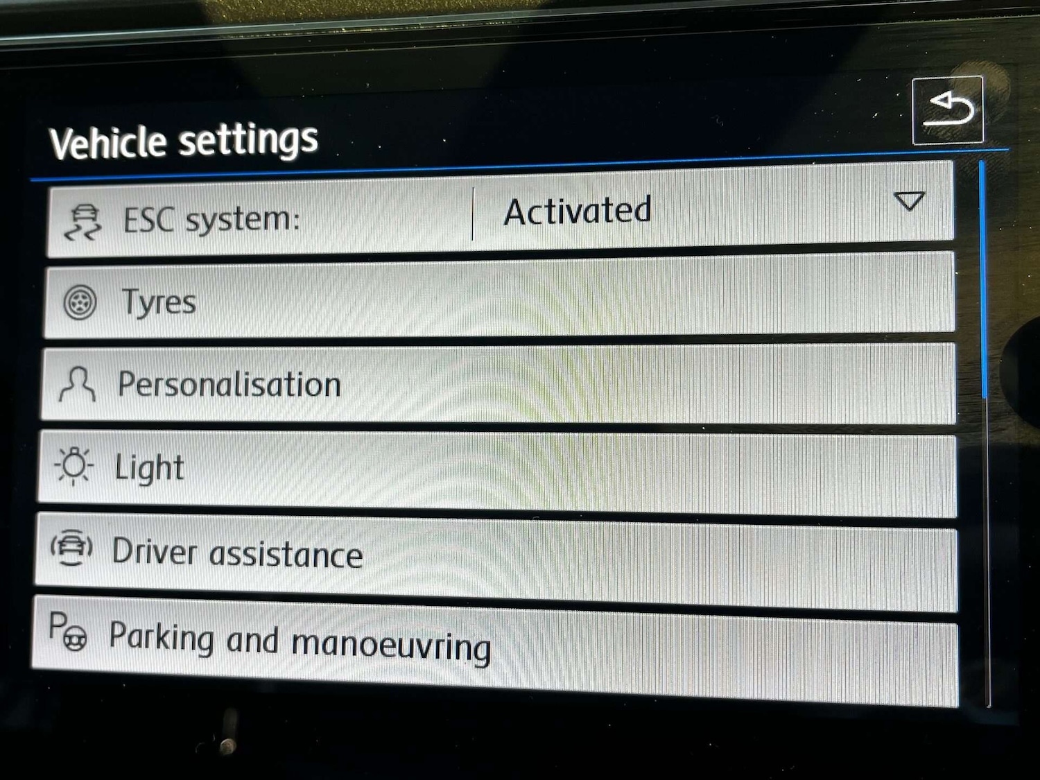 Used Volkswagen T-Roc 2019 for sale - 76905370: Photo 44