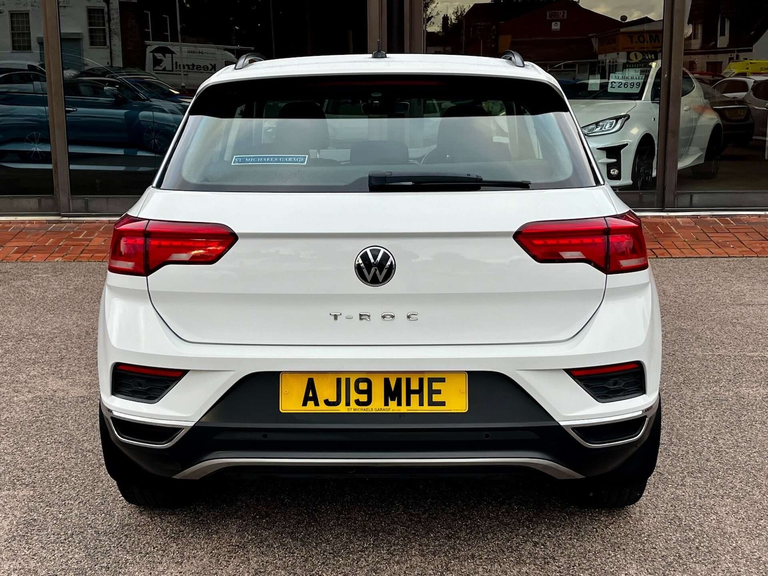 Used Volkswagen T-Roc 2019 for sale - 76905370: Photo 6