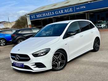 2022 (22) - B 200 D AMG LINE EDITION PREMIUM 5-Door