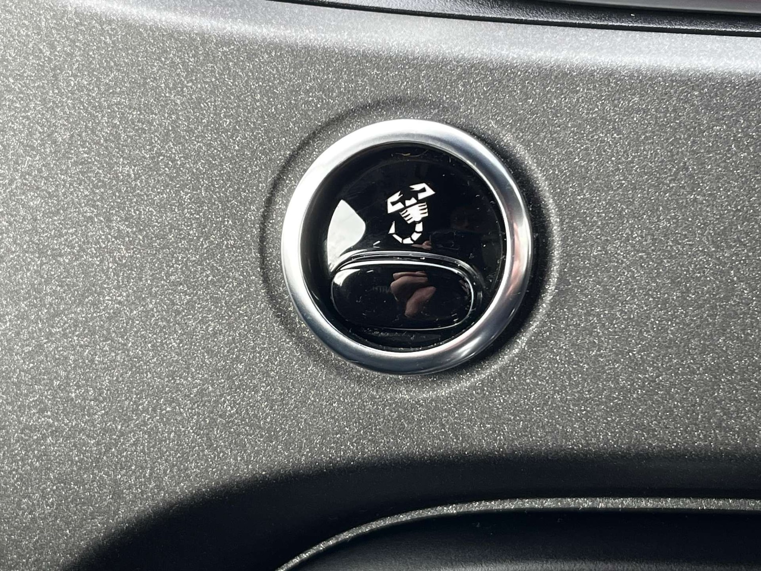 Used Abarth 595 2022 for sale - 77449536: Photo 40