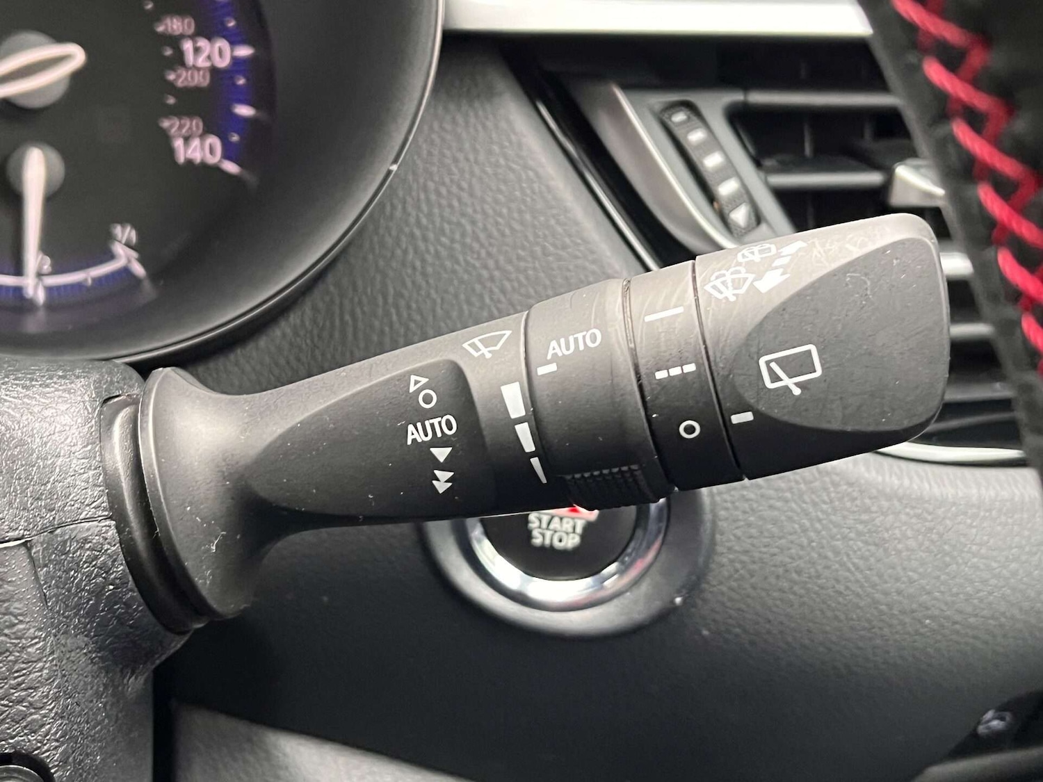 Used Toyota C-HR 2022 for sale - 76957834: Photo 53