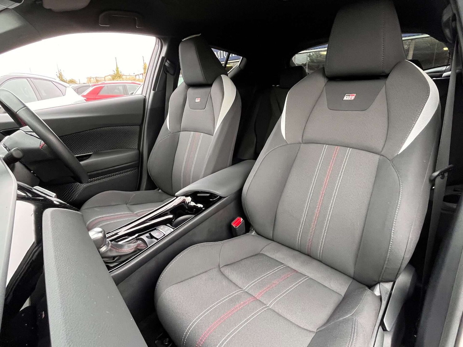 Used Toyota C-HR 2022 for sale - 76957834: Photo 60