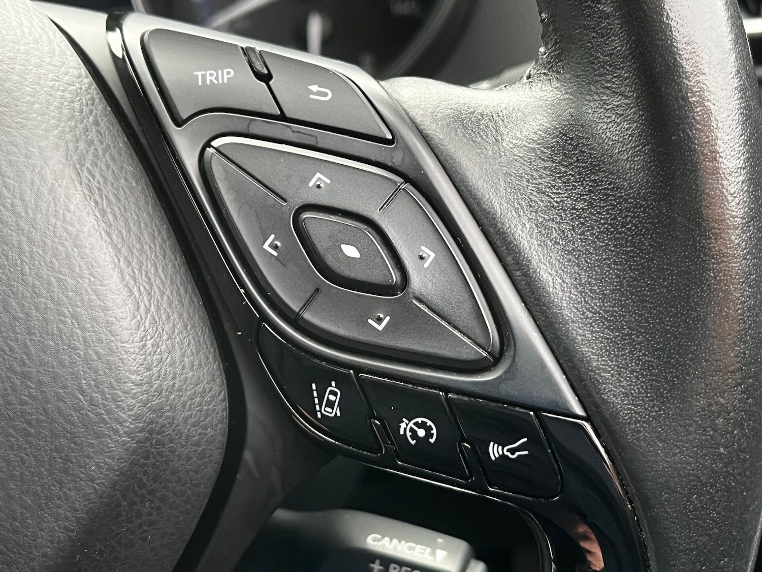 Used Toyota C-HR 2021 for sale - 76481219: Photo 52