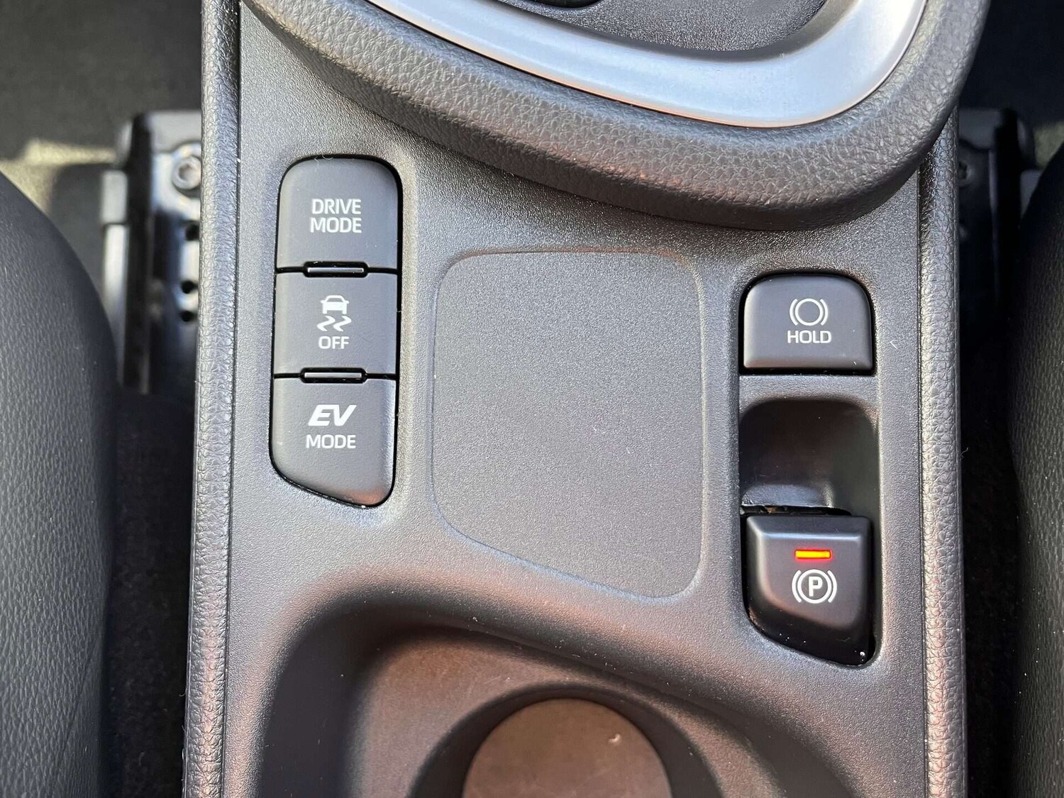 Used Toyota Yaris Cross 2022 for sale - 76905364: Photo 54