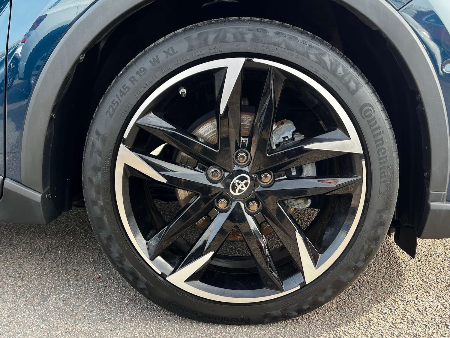 Used Toyota C-HR 2023 for sale - 77449552: Photo 15