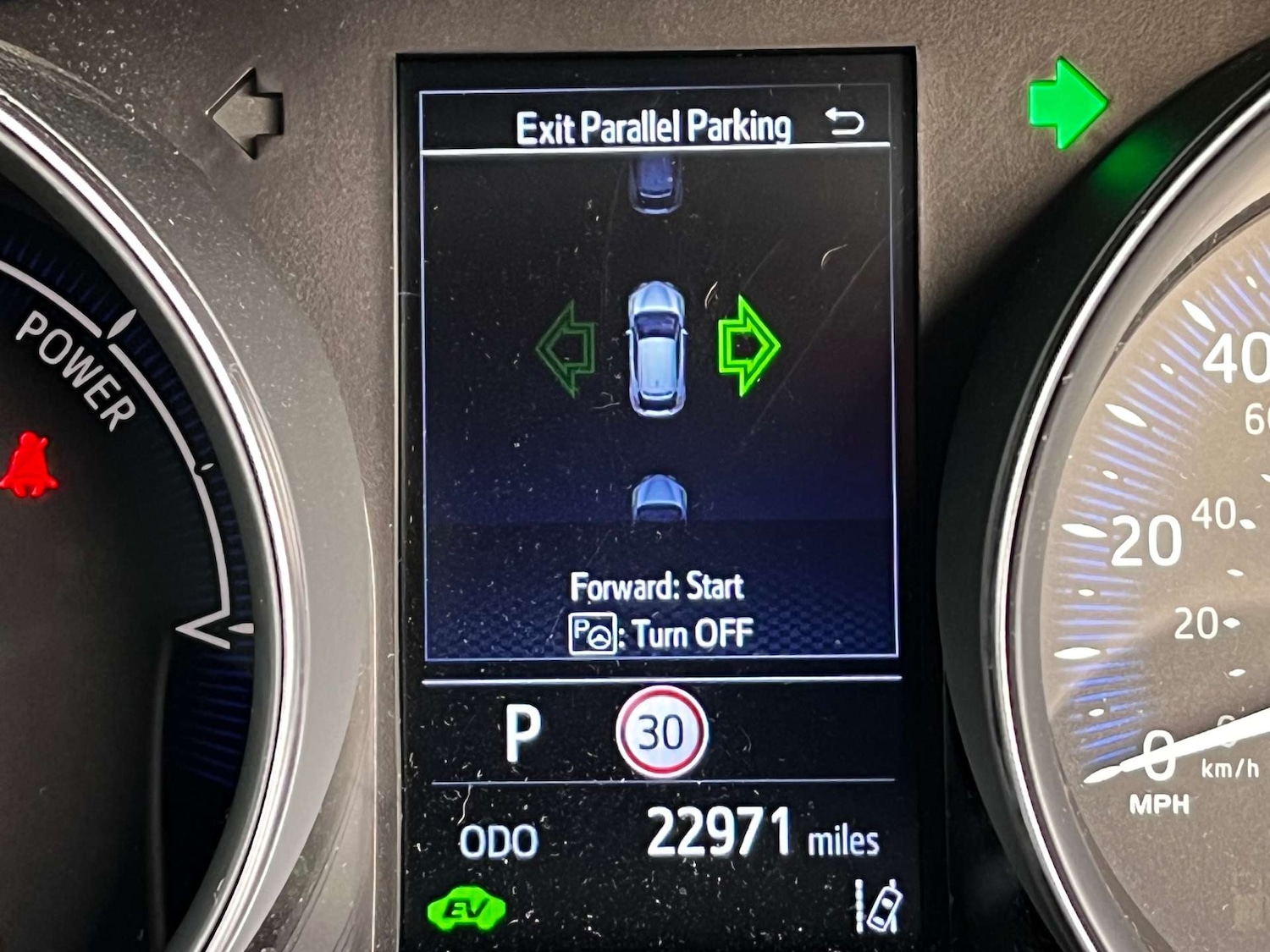 Used Toyota C-HR 2023 for sale - 77449552: Photo 25