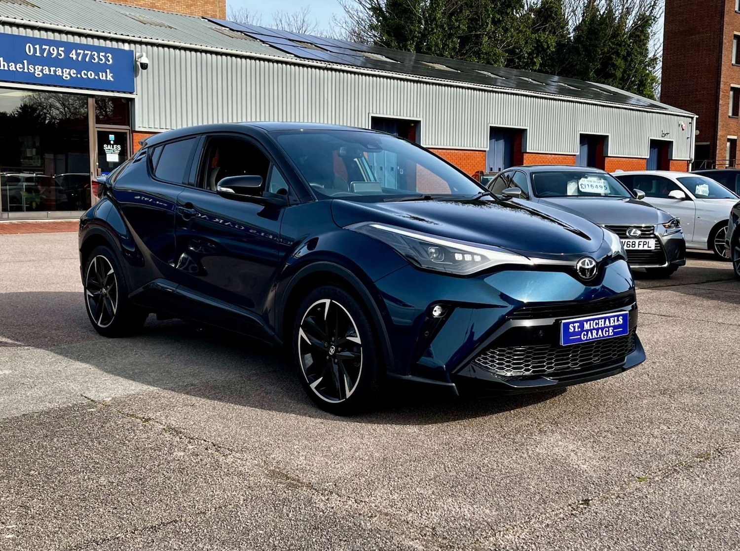 Used Toyota C-HR 2023 for sale - 77449552: Photo 4