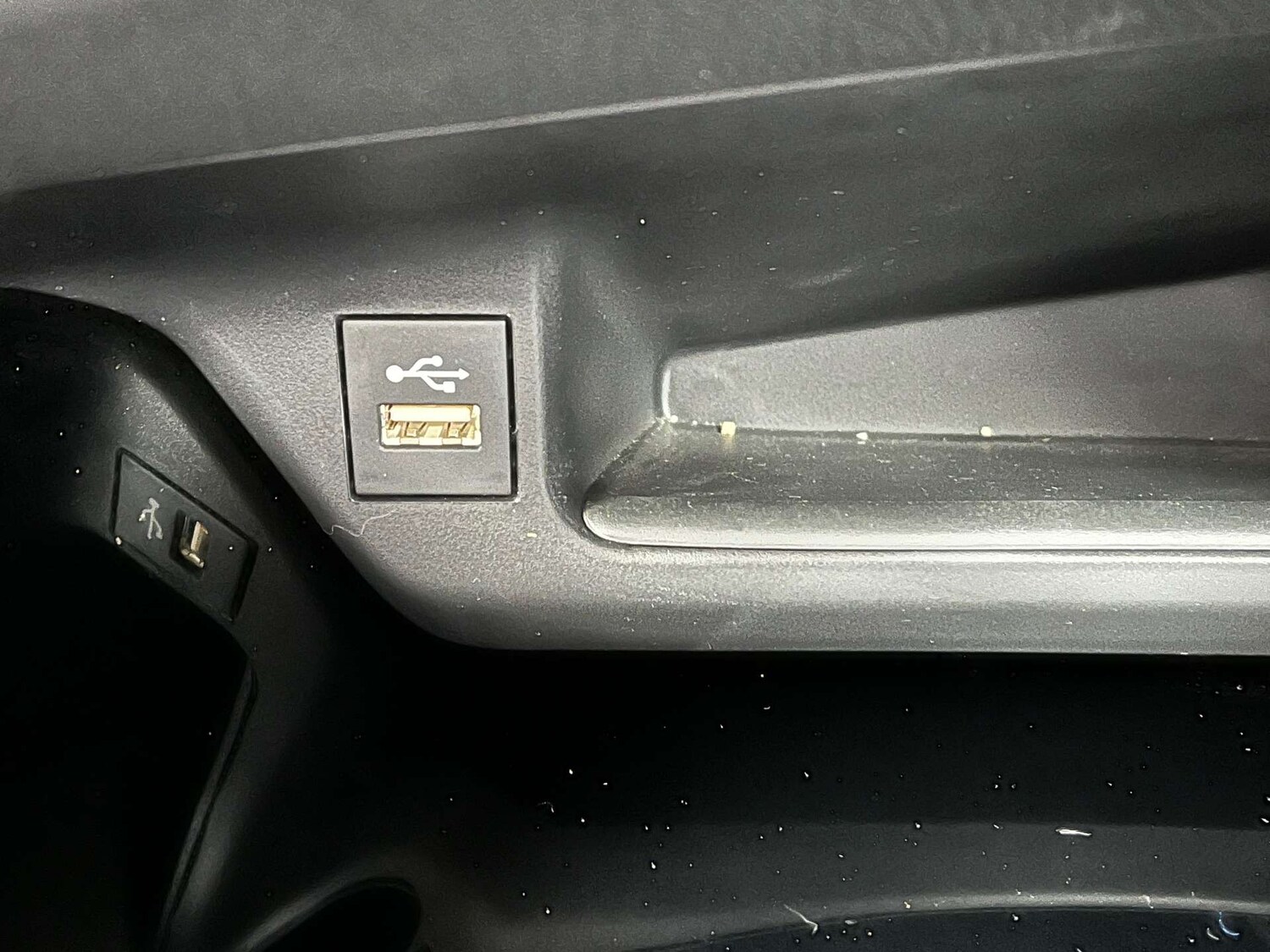 Used Toyota C-HR 2023 for sale - 77449552: Photo 59