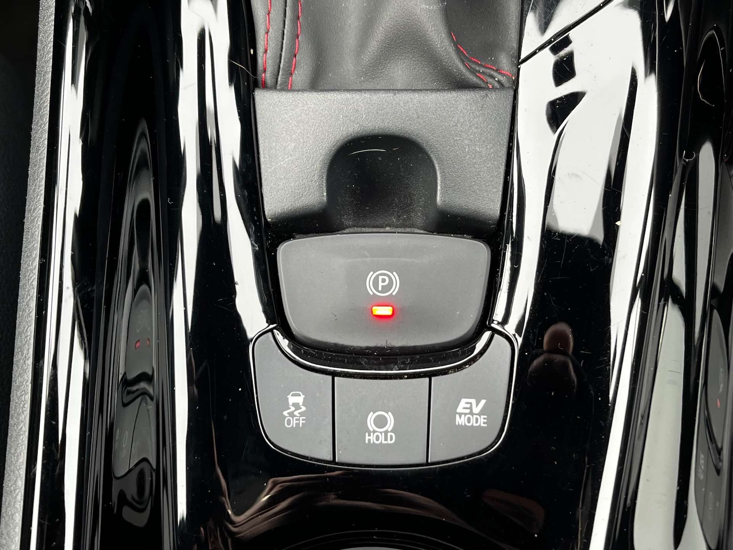 Used Toyota C-HR 2023 for sale - 77449552: Photo 61