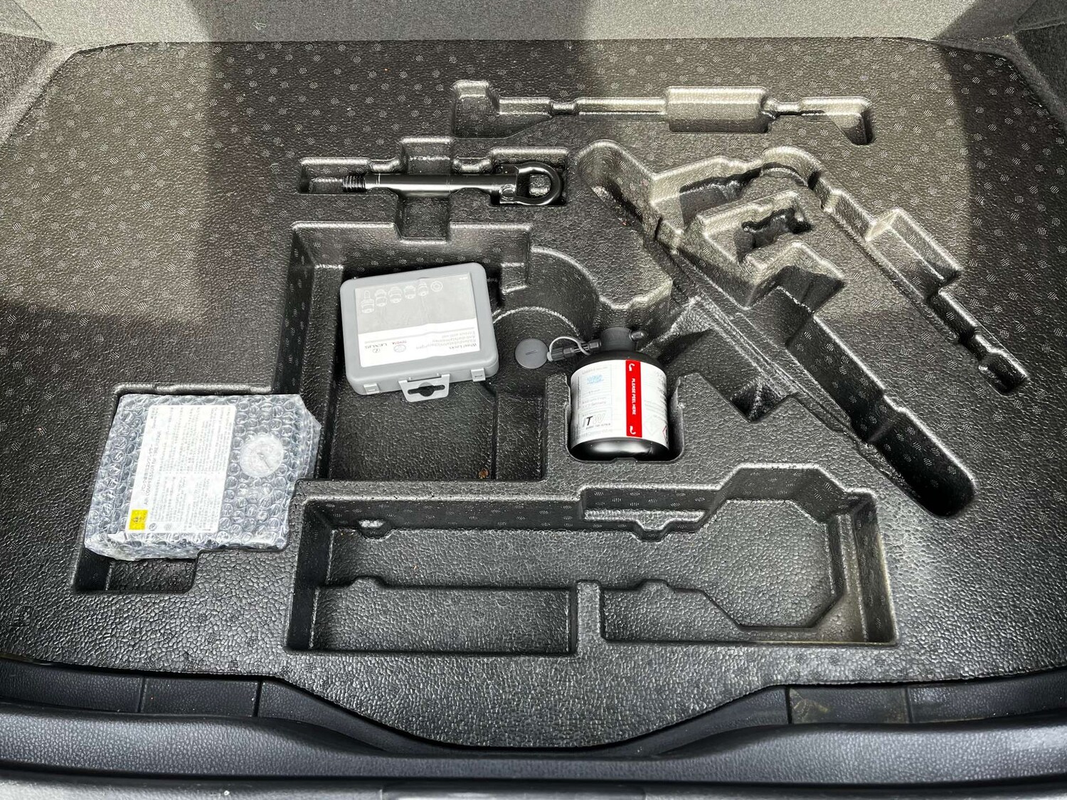 Used Toyota C-HR 2023 for sale - 77449552: Photo 79