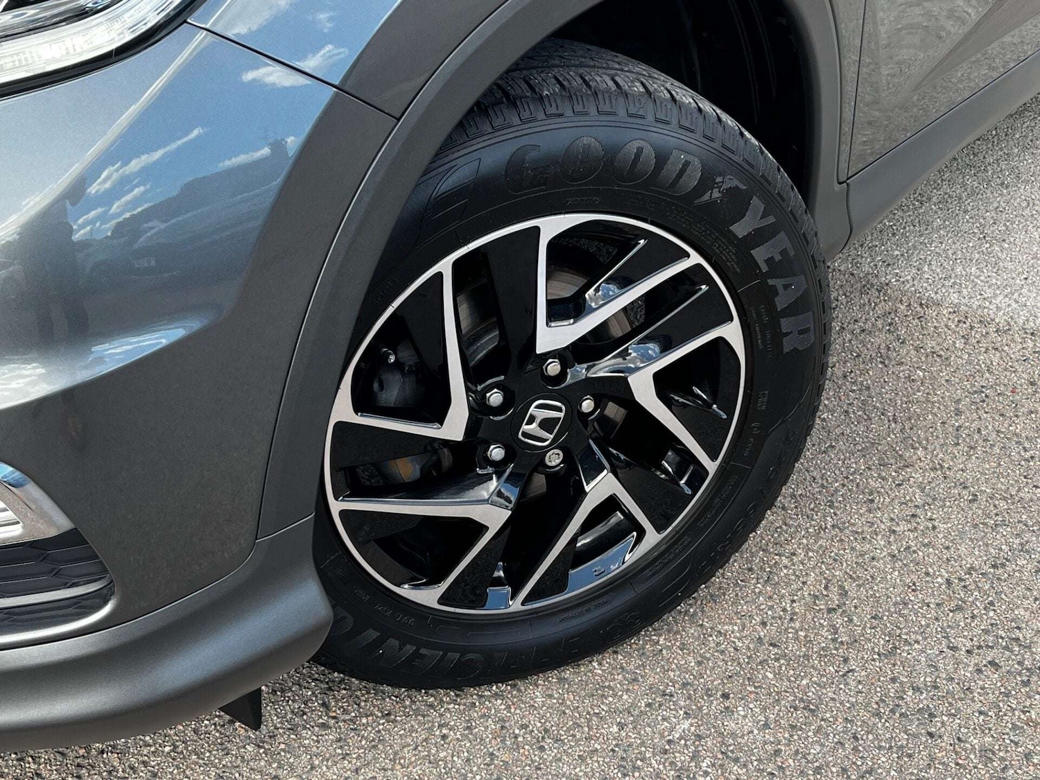 Used Honda CR-V 2017 for sale - 76905312: Photo 3