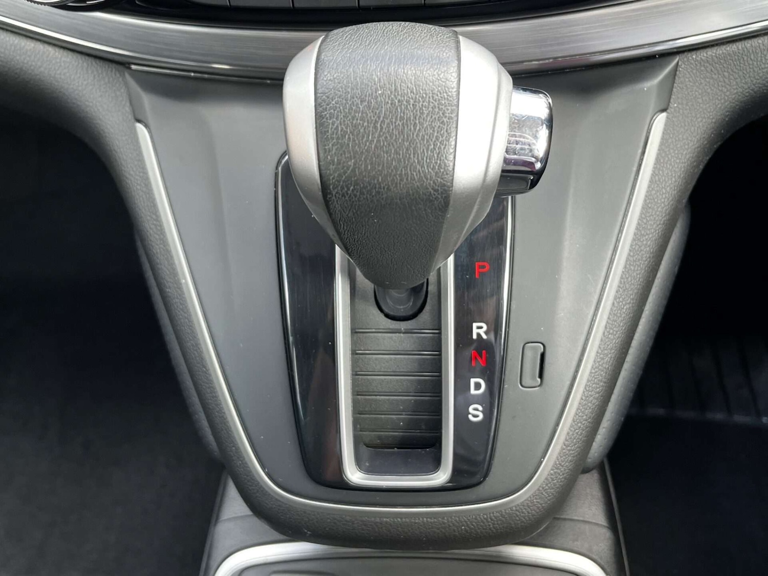 Used Honda CR-V 2017 for sale - 76905312: Photo 47