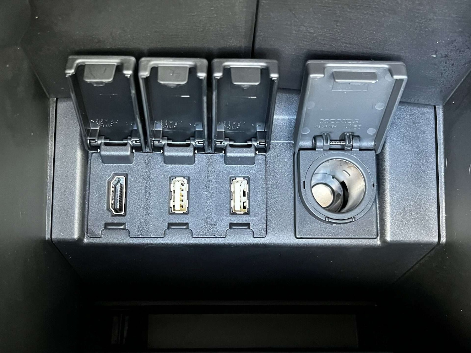 Used Honda CR-V 2017 for sale - 76905312: Photo 49