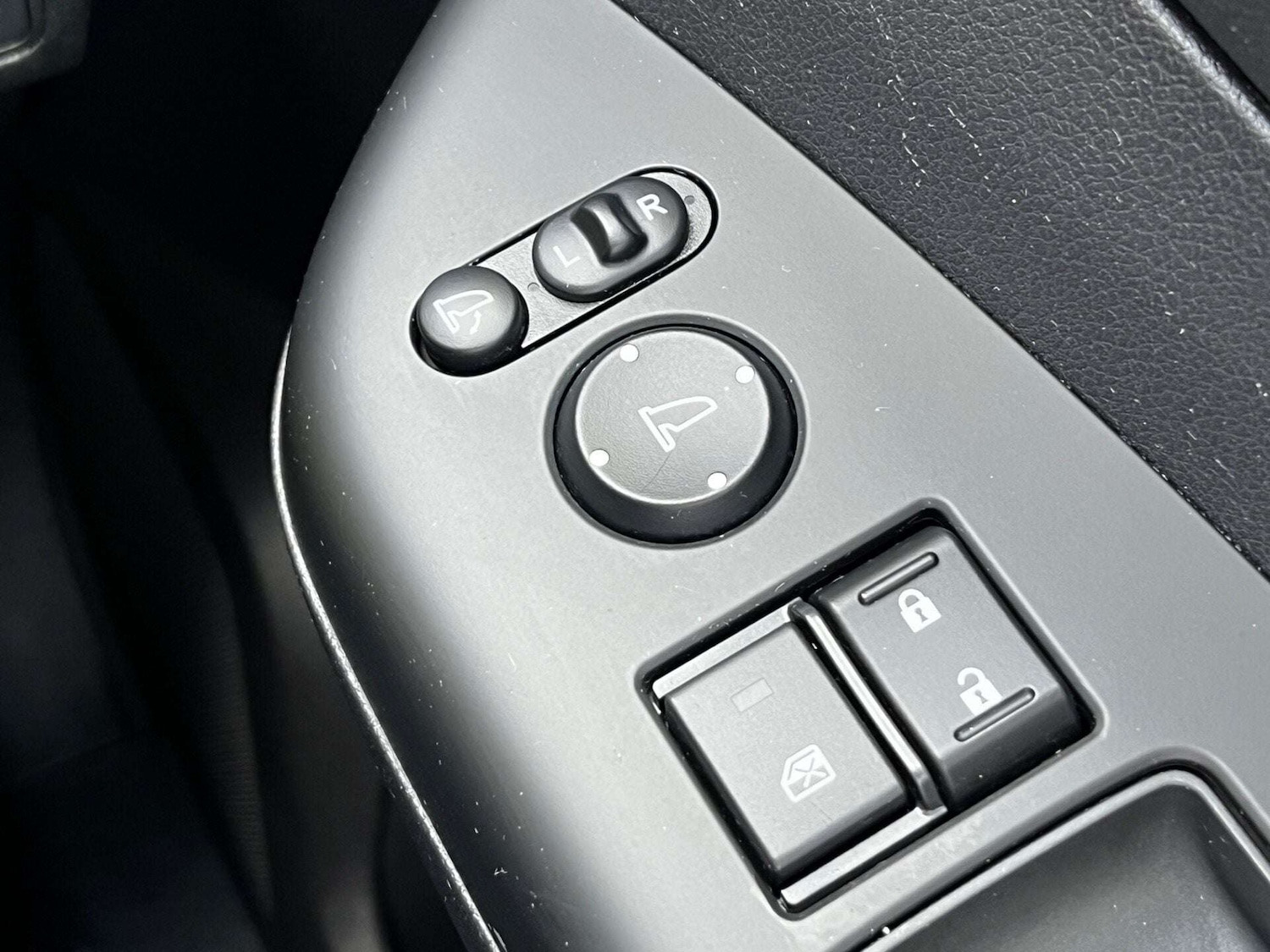 Used Honda CR-V 2017 for sale - 76905312: Photo 59