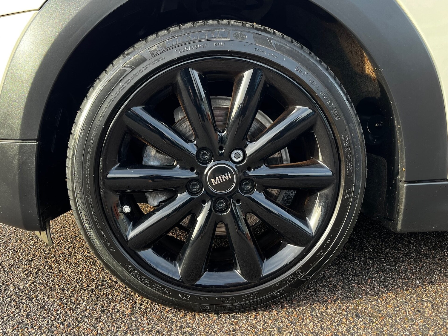 Used MINI Convertible 2018 for sale - 76807109: Photo 17