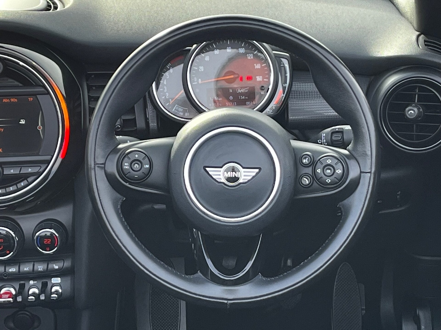 Used MINI Convertible 2018 for sale - 76807109: Photo 24