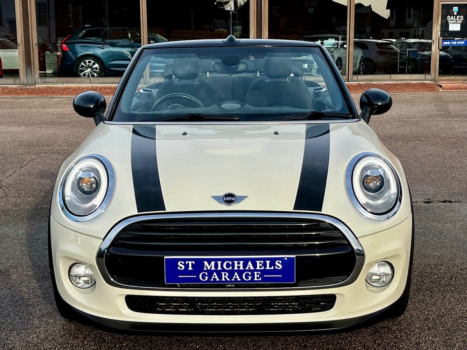 Used MINI Convertible 2018 for sale - 76807109: Photo 5