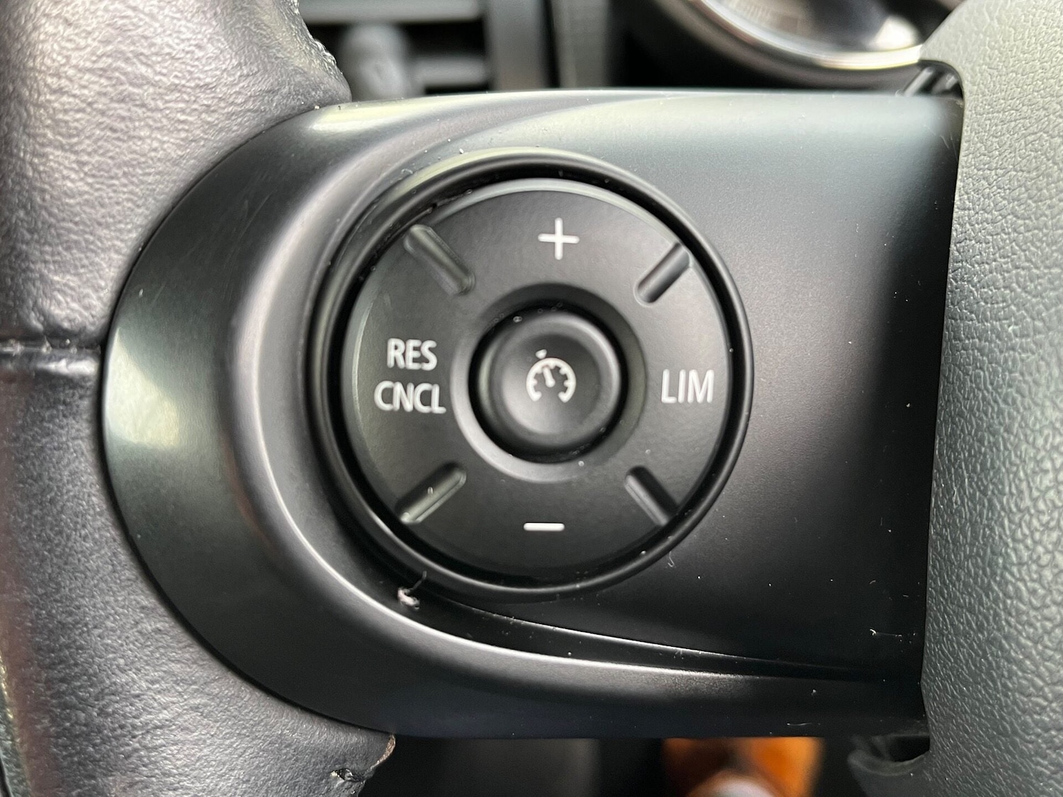 Used MINI Convertible 2018 for sale - 76807109: Photo 54