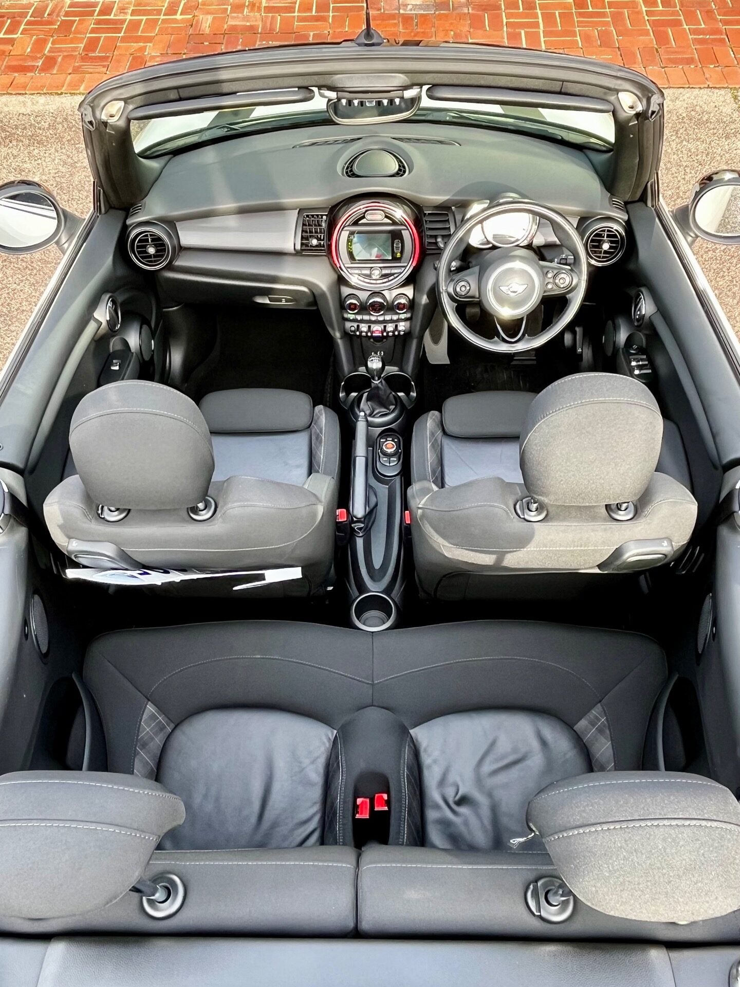 Used MINI Convertible 2018 for sale - 76807109: Photo 64