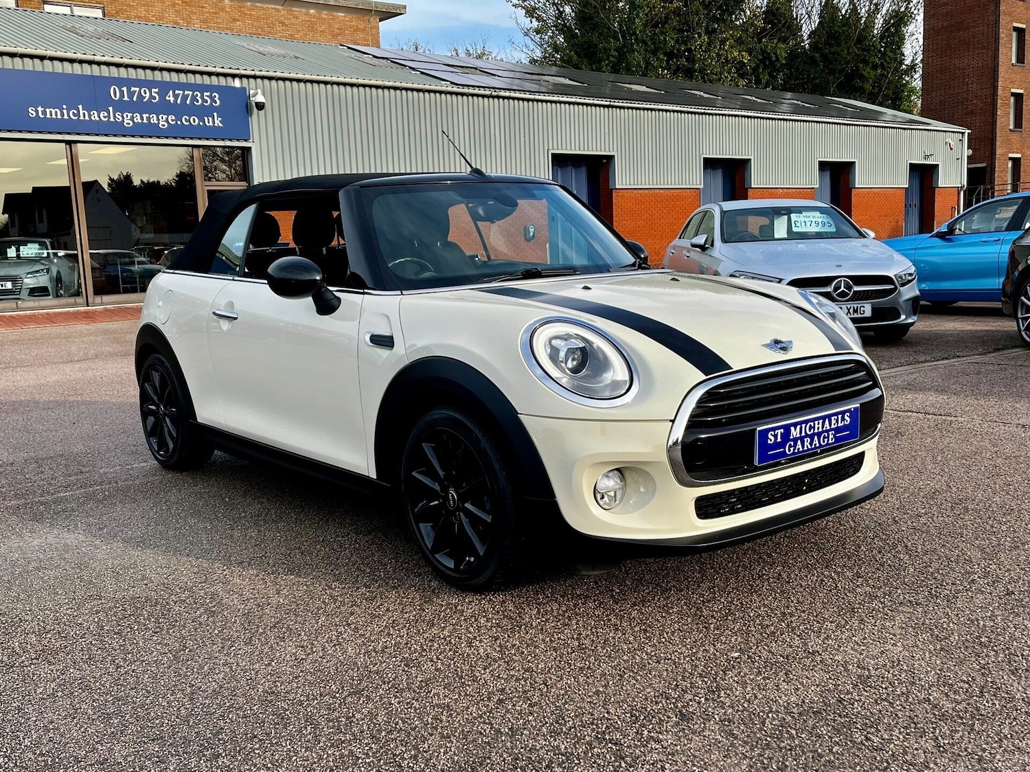Used MINI Convertible 2018 for sale - 76807109: Photo 73