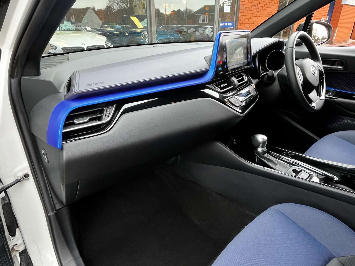 Used Toyota C-HR 2017 for sale - 77392219: Photo 17