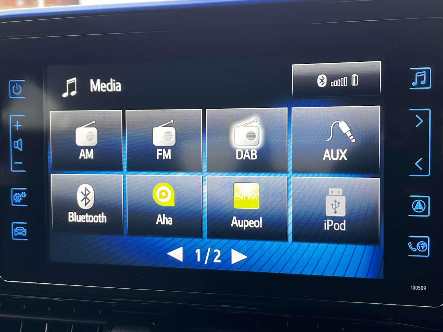 Used Toyota C-HR 2017 for sale - 77392219: Photo 42