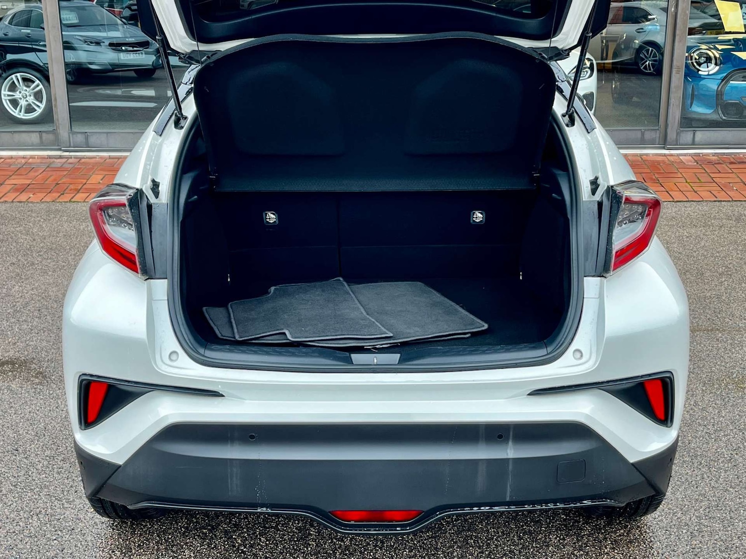 Used Toyota C-HR 2017 for sale - 77392219: Photo 69