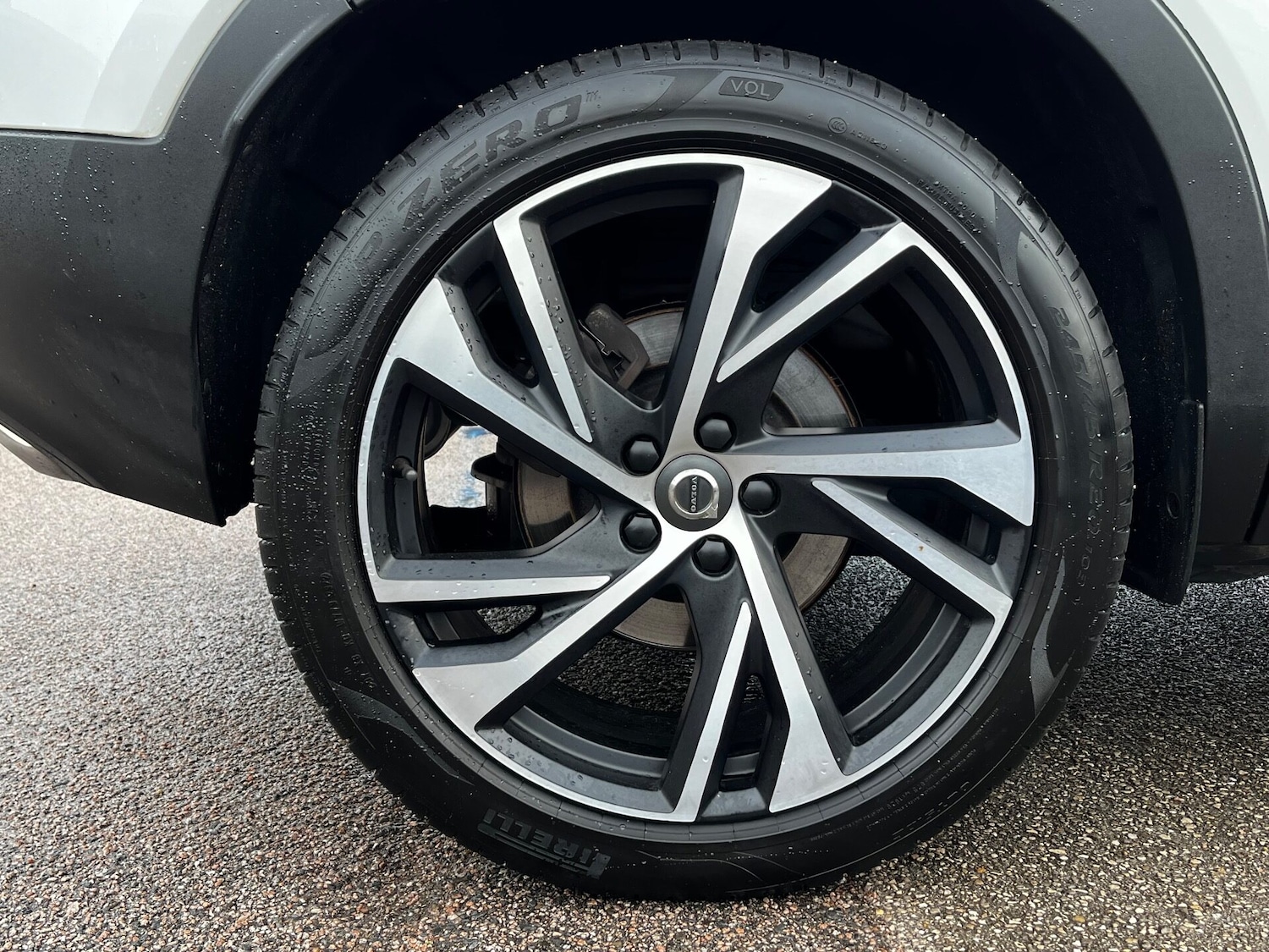 Used Volvo XC40 2020 for sale - 76653890: Photo 15