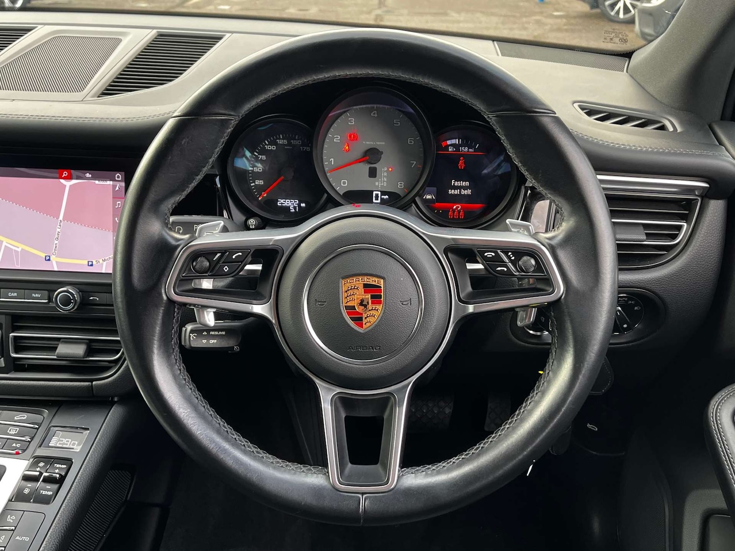 Used Porsche Macan 2019 for sale - 77159475: Photo 20