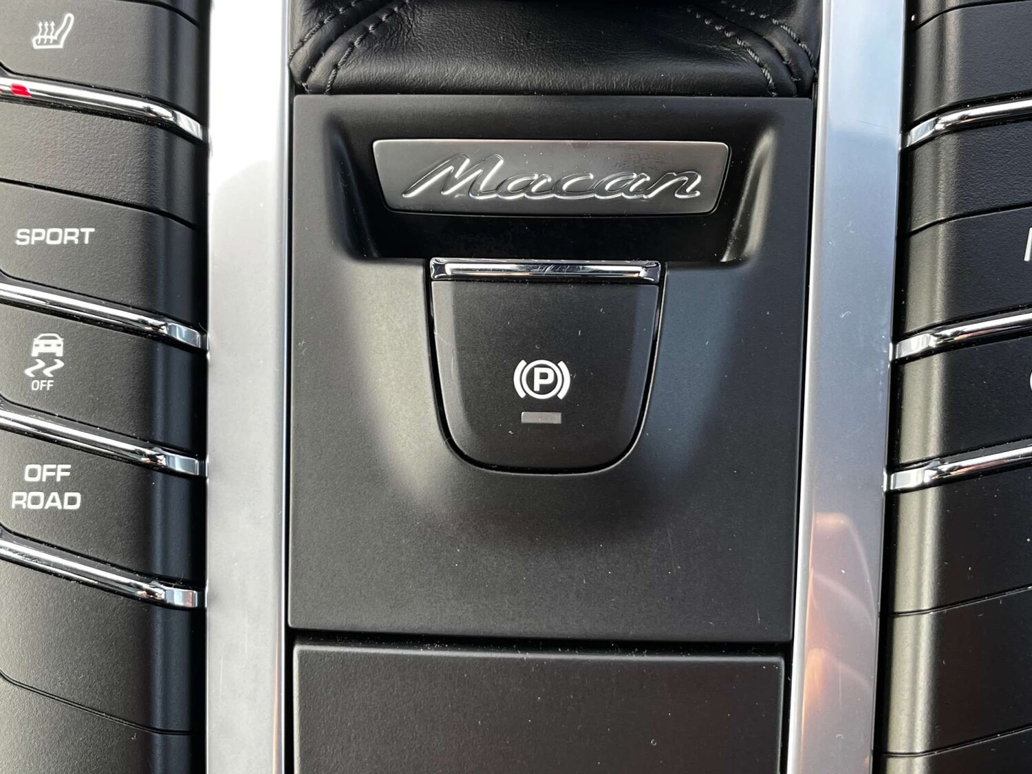 Used Porsche Macan 2019 for sale - 77159475: Photo 57