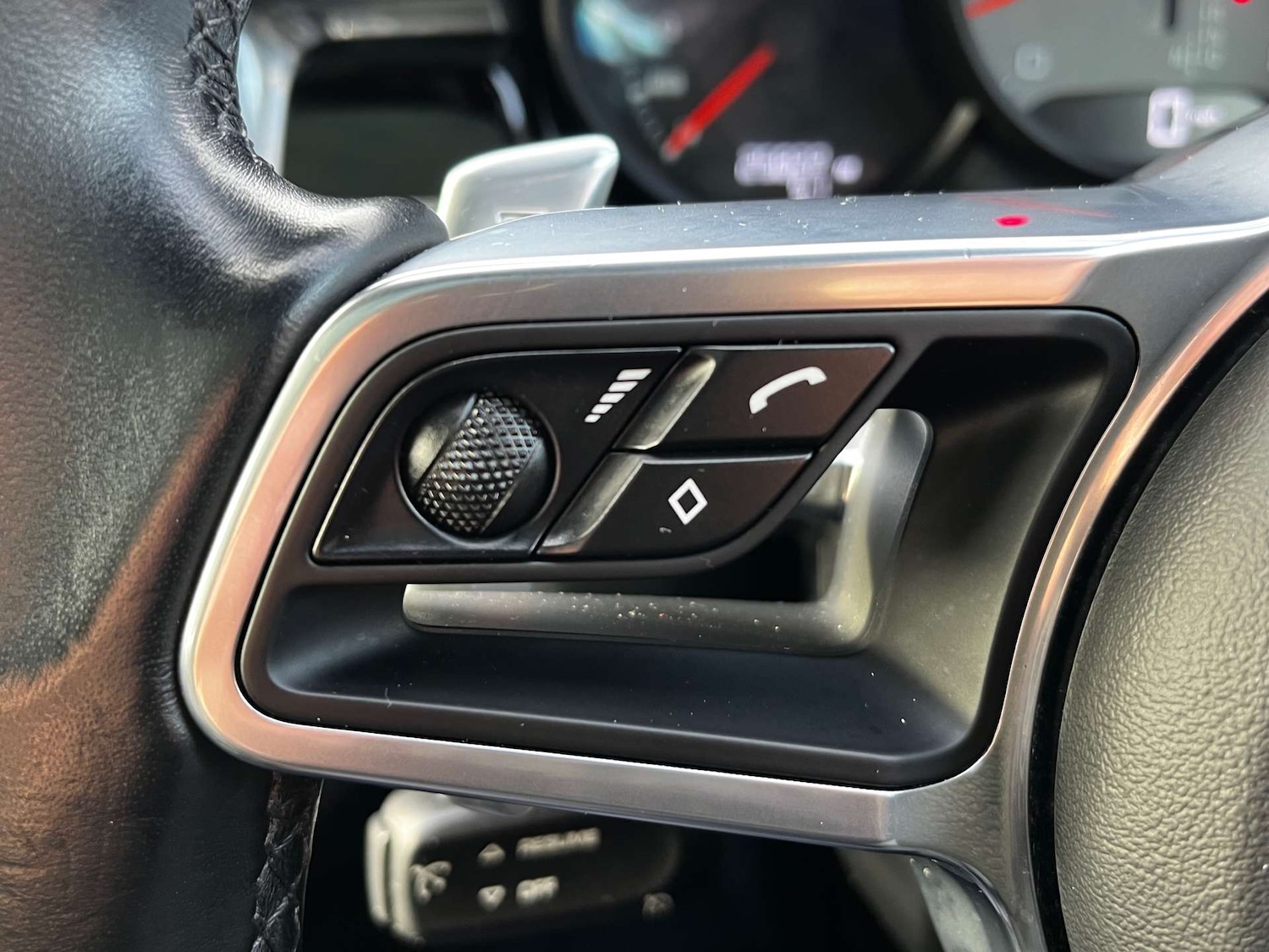 Used Porsche Macan 2019 for sale - 77159475: Photo 59