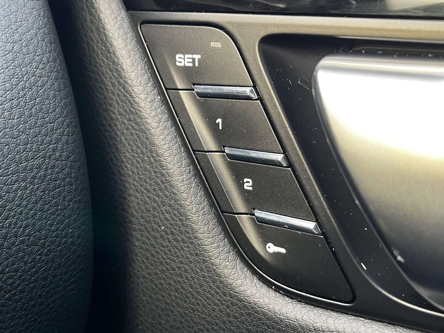 Used Porsche Macan 2019 for sale - 77159475: Photo 71