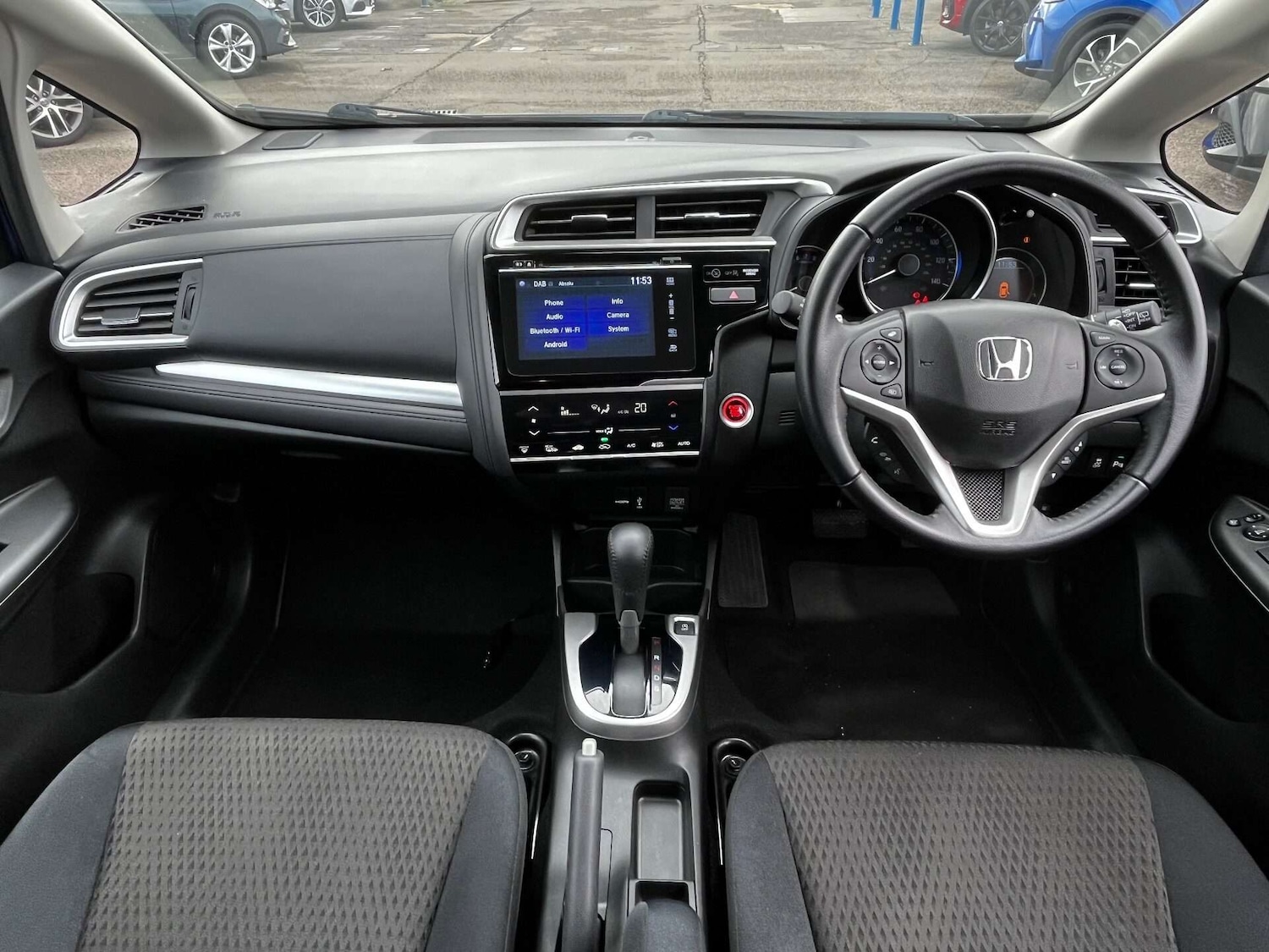Used Honda Jazz 2019 for sale - 76905369: Photo 2