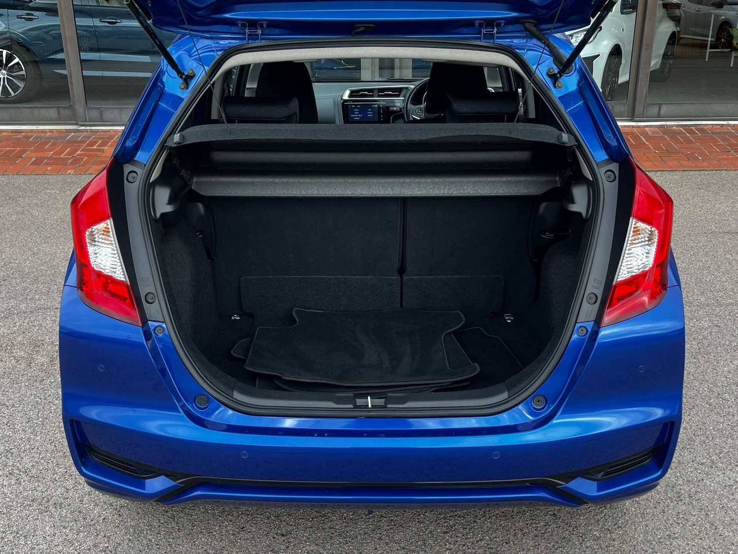 Used Honda Jazz 2019 for sale - 76905369: Photo 58