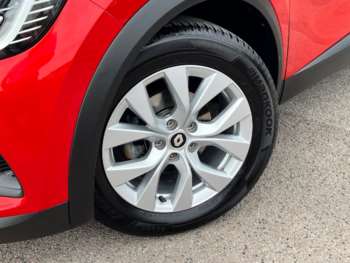 Used Renault Captur 2021 for sale - 74841889: Photo