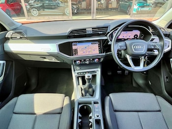 Used Audi Q3 2019 for sale - 79101644: Photo