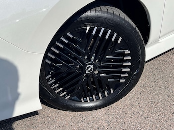 Used Nissan Leaf 2023 for sale - 79030371: Photo