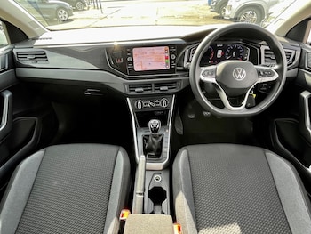 Used Volkswagen Polo 2022 for sale - 76243046: Photo