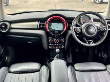 Used MINI Hatch 2019 for sale - 74825347: Photo