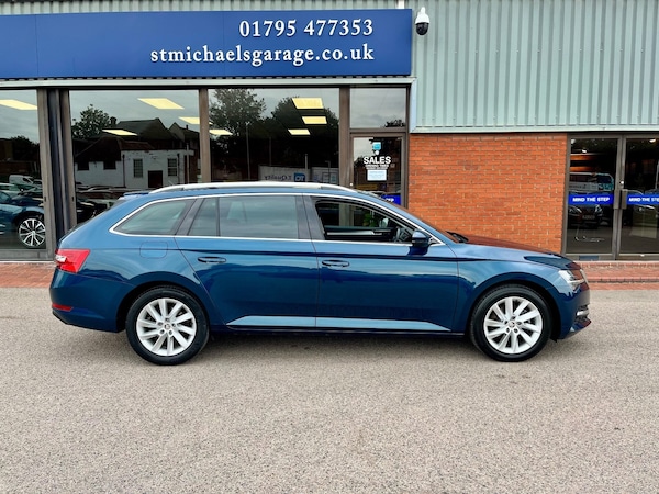 Used Skoda Superb 2022 for sale - 76037348: Photo 10