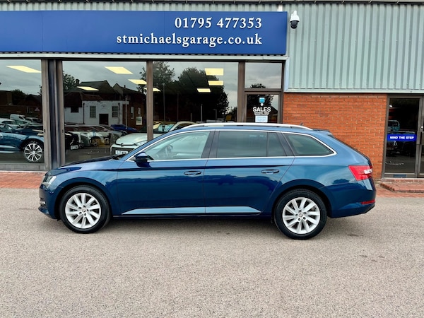 Used Skoda Superb 2022 for sale - 76037348: Photo 11