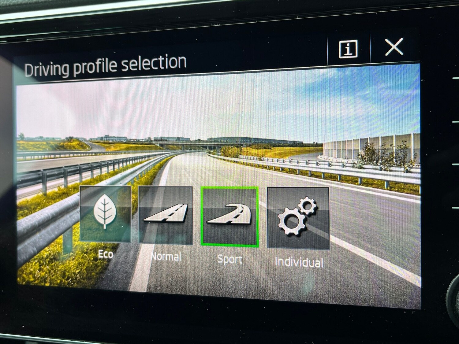 Used Skoda Superb 2022 for sale - 76037348: Photo 52